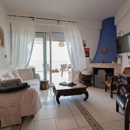 Poseidon Seafront By Rentalspro - Halkidiki Apartmán