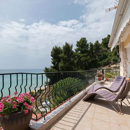 Poseidon Seafront By Rentalspro - Halkidiki Apartmán *