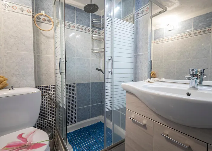 Poseidon Seafront By Rentalspro - Halkidiki Siviri