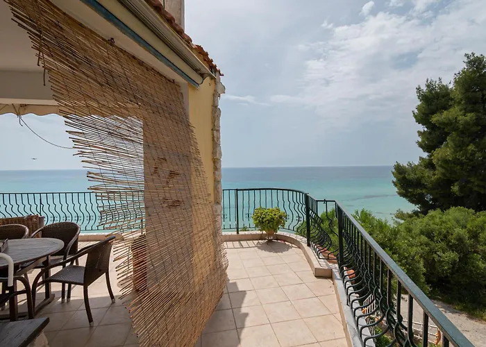 Poseidon Seafront By Rentalspro - Halkidiki *